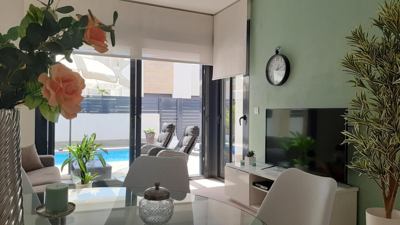 Villa Wilhelmina Torrevieja Eksteriør bilde